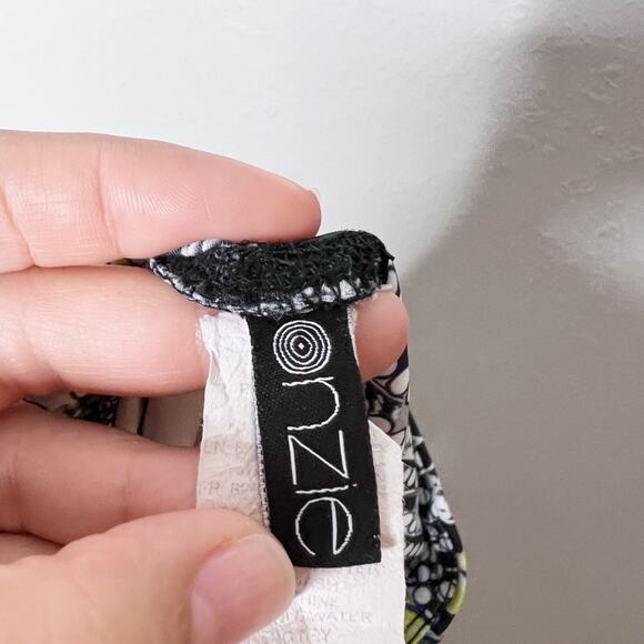 Onzie Cropped Midrise Legging Size S/M - Picture 3 of 4